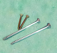 FLAT WINDOWS WITH 4 NIBS UNDER SCREWS
